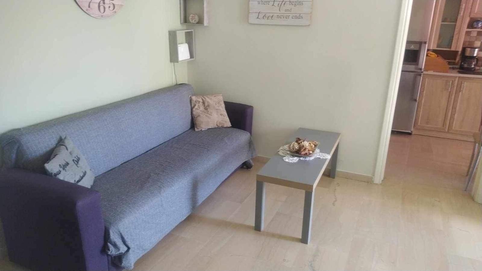 Comfortable Beachfront Apartment Лутракі Екстер'єр фото