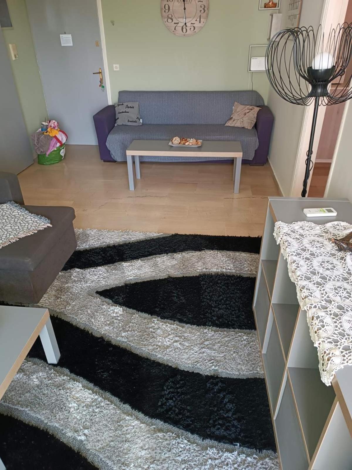 Comfortable Beachfront Apartment Лутракі Екстер'єр фото